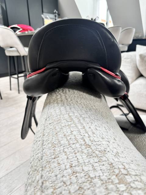 Sella da dressage CWD SE 37 18" - 2022
