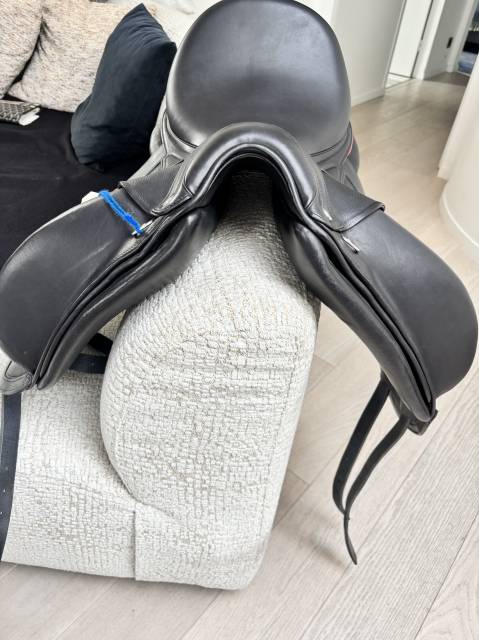 Sella da dressage CWD SE 37 18" - 2022