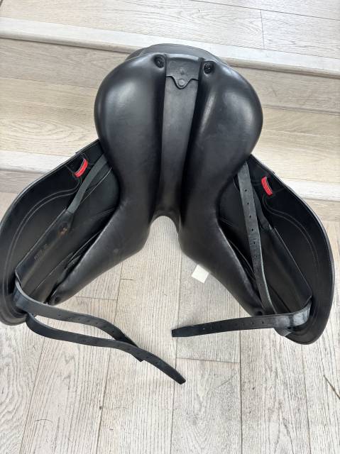 Sella da dressage CWD SE 37 18" - 2022