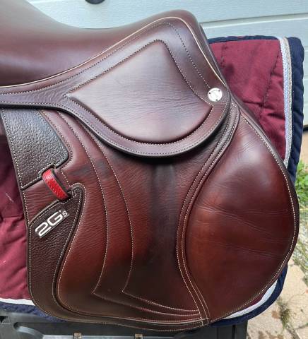 Sella da salto ostacoli CWD  17" - 2020