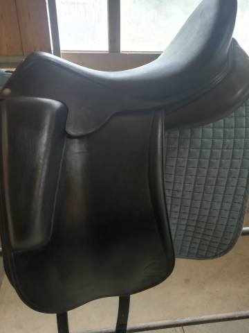 Sella da dressage Aulion Dressage  17" - 2024