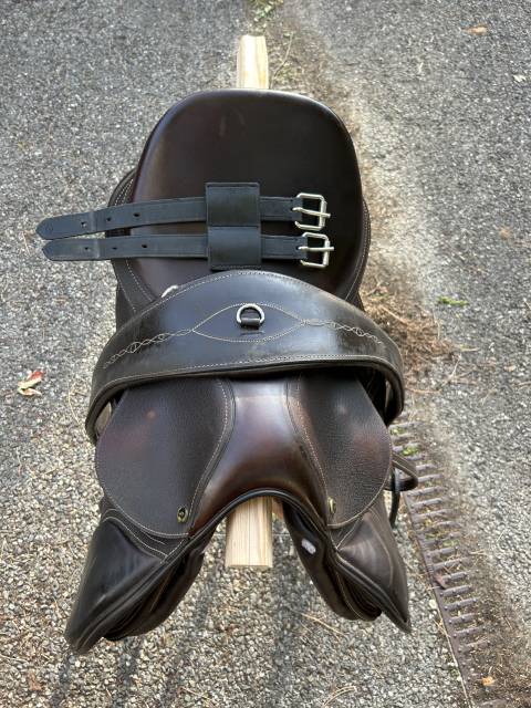 Sella mista  Treadstone Auxonne 17" - 2022