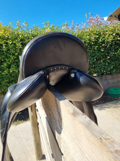 Sella da dressage Antarès  17.5" - 2018