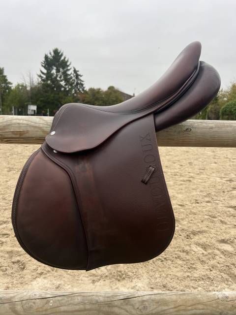 Sella da salto ostacoli Devoucoux  17.5" - 2021