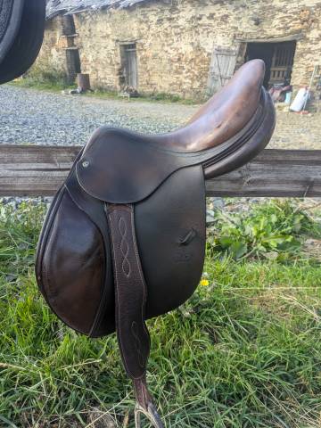 Sella da salto ostacoli CWD  17" - 2005