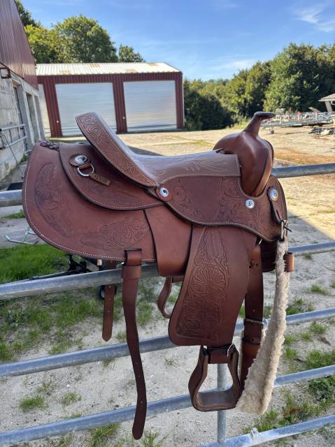 Sella western   16" - 2024