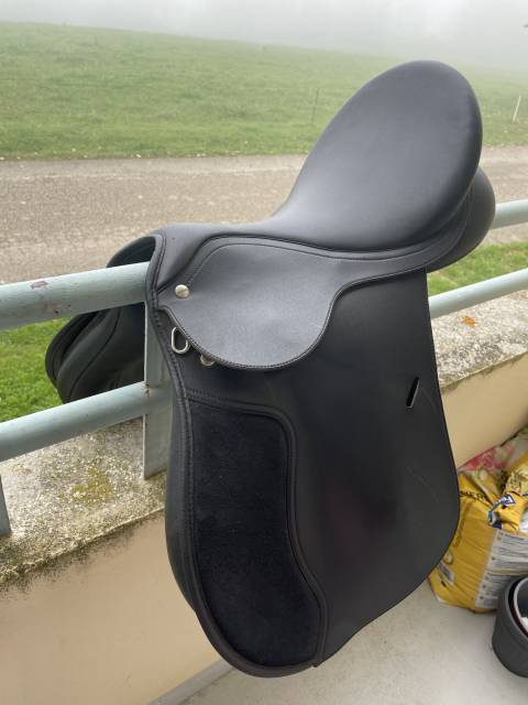 Sella mista Wintec  17" - 2023