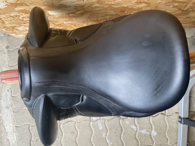 Sella da dressage Devoucoux  17.5" - 2021