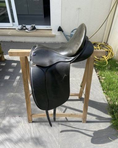 Sella da dressage Euroriding  16.5" - 2010