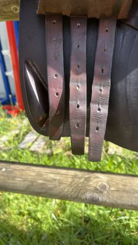 Sella da salto ostacoli CWD  17" - 2016