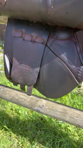 Sella da salto ostacoli CWD  17" - 2016