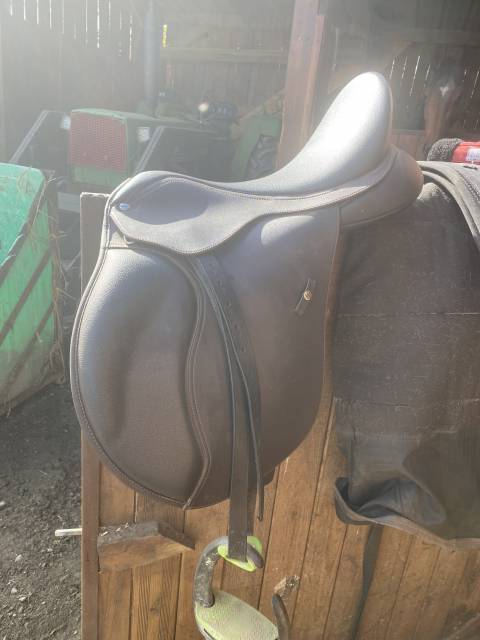 Sella mista Wintec  17.5" - 2021