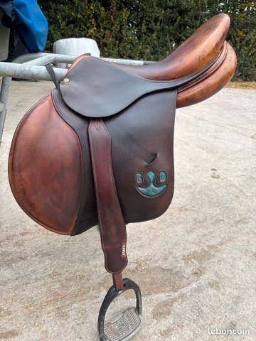 Sella da salto ostacoli Delgrange  17.5" - 2014