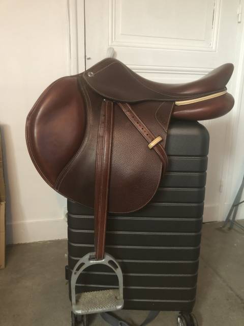 Sella da salto ostacoli CWD  17" - 2020