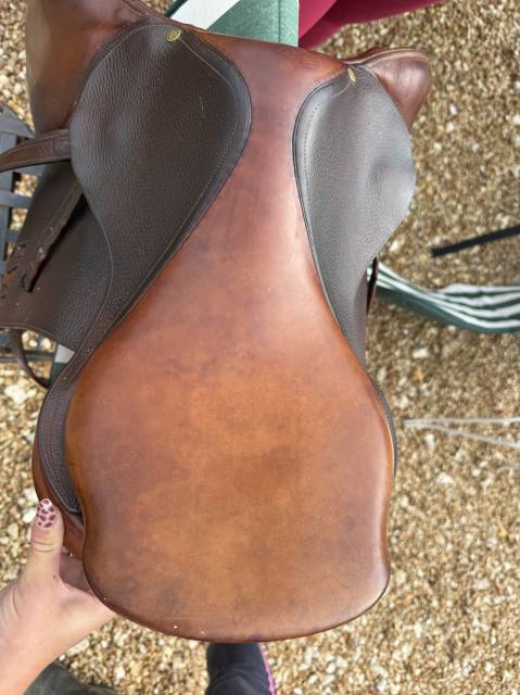 Sella da salto ostacoli Delgrange  16.5" - 2008