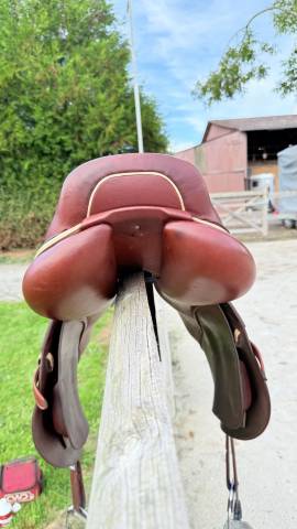 Sella da salto ostacoli  CWD  17.5" - 2021