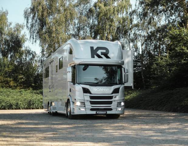 Camion per Cavalli Krismar Scania P420 2025 Nuovo