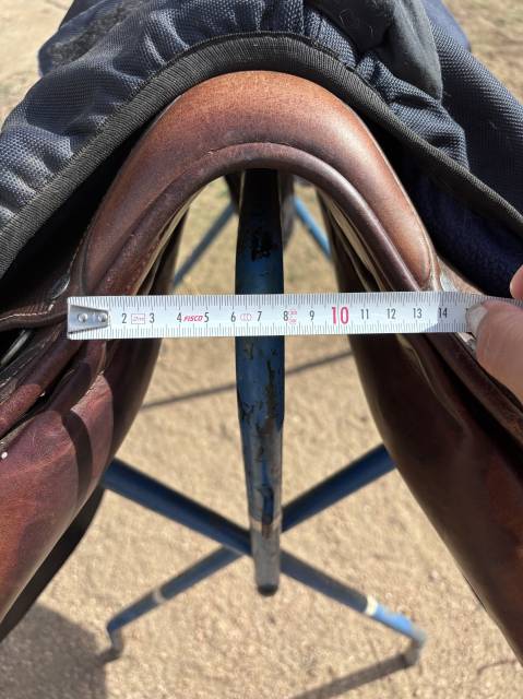 Sella da salto ostacoli Antar&egrave;s  17.5" - 2014