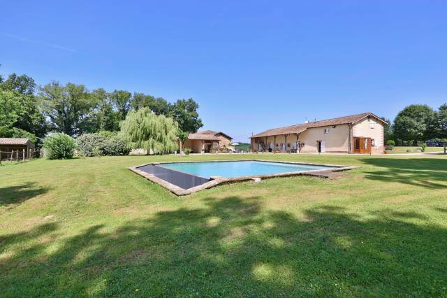 Bella dimora equestre In vendita Ain