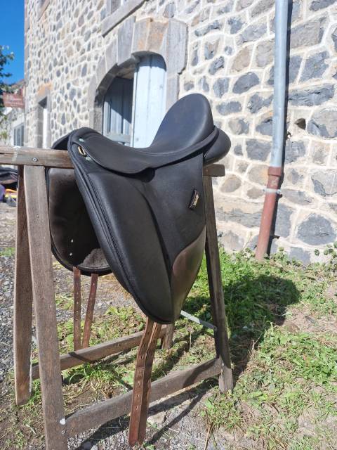 Sella da dressage Wintec  17.5" - 2012