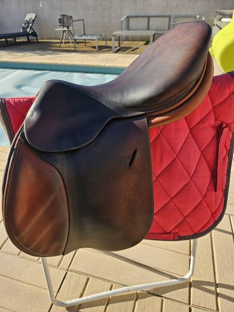 Sella da salto ostacoli Butet  17" - 2008