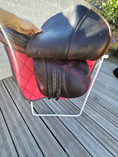 Sella da salto ostacoli Butet  17" - 2008