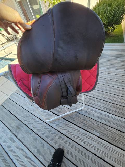 Sella da salto ostacoli Butet  17" - 2008