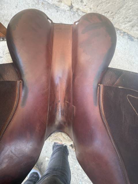 Sella da salto ostacoli CWD  16.5" - 2010