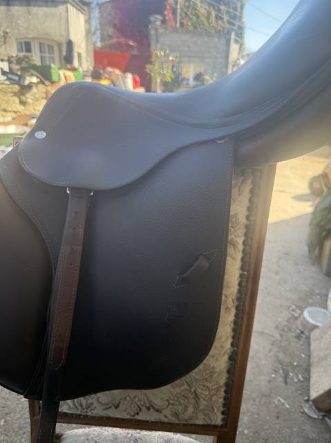 Sella da salto ostacoli CWD  16.5" - 2010