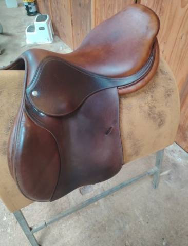 Sella da salto ostacoli Forestier Calgary  17.5" - 2005