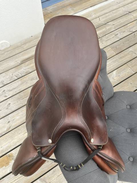 Sella da salto ostacoli Butet  17" - 2021