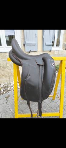 Sella da dressage Devoucoux  17.5" - 2013