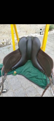 Sella da dressage Devoucoux  17.5" - 2013