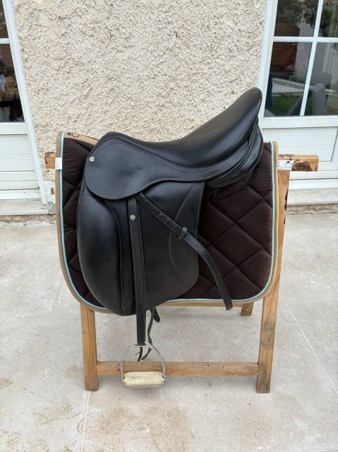 Sella da dressage Forestier  17" - 2017