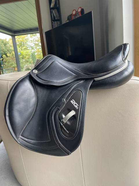 Sella da salto ostacoli CWD  16.5" - 2021