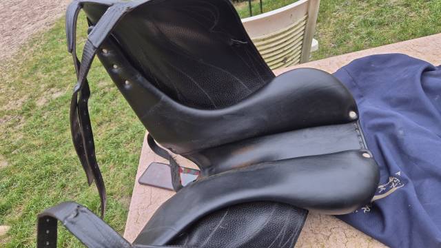 Sella da dressage Antar&egrave;s  17" - 2020