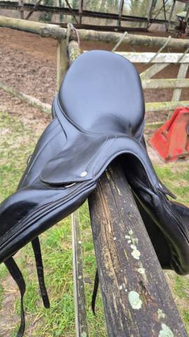 Sella da dressage Antar&egrave;s  17" - 2020