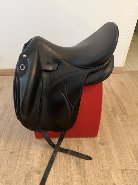 Sella da dressage Devoucoux  17.5" - 2019