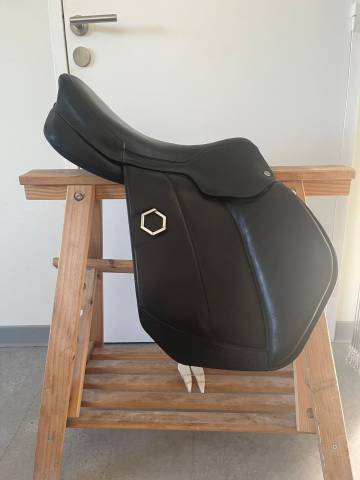 Sella da salto ostacoli  Flex-On 17" - 2023