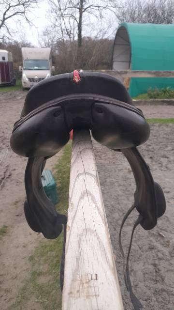 Sella da dressage Equipe  17" - 2016