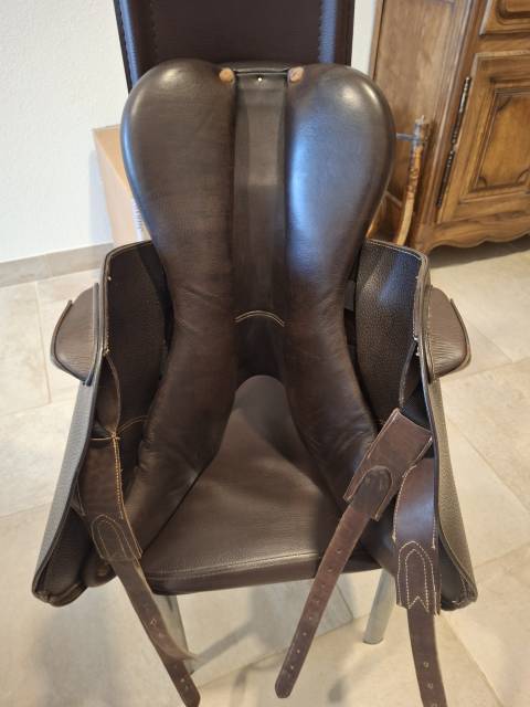 Altra sella Ikonic Horseball évolution  17.5" - 2023