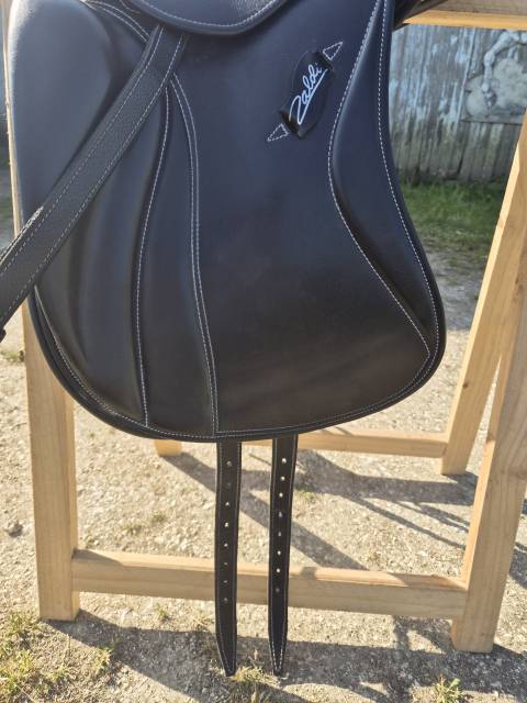 Sella da dressage Zaldi  16.5" - 2022