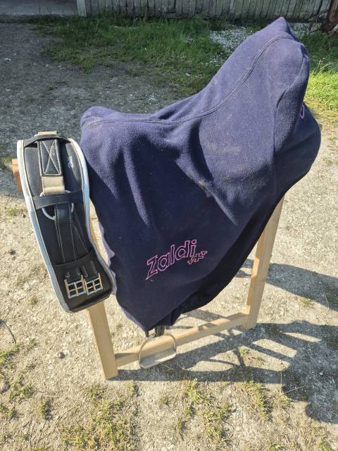 Sella da dressage Zaldi  16.5" - 2022