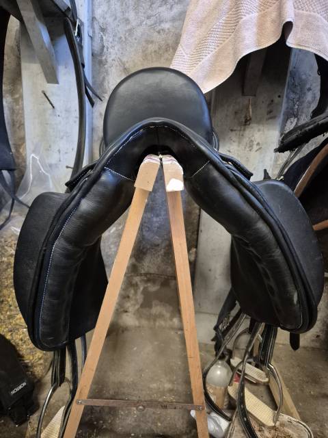 Sella da dressage Zaldi  16.5" - 2022