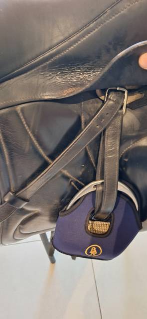 Sella da dressage Antarès  17.5" - 2010