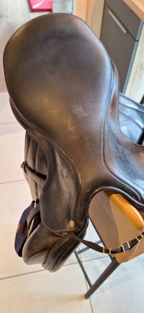 Sella da dressage Antarès  17.5" - 2010
