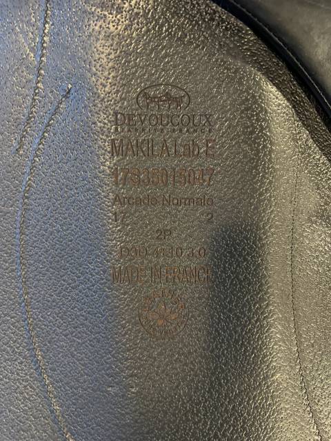 Sella da dressage Devoucoux  17" - 2022