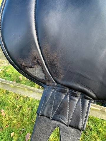 Sella da dressage Devoucoux  17" - 2022