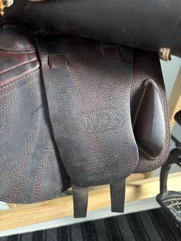 Sella da salto ostacoli CWD  17.5" - 2022