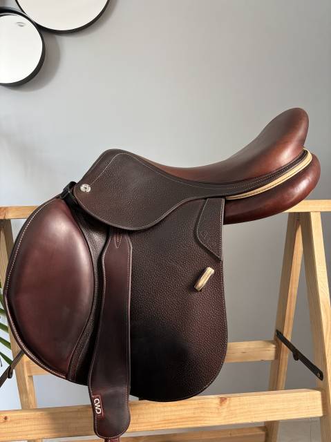 Sella da salto ostacoli CWD  17.5" - 2022